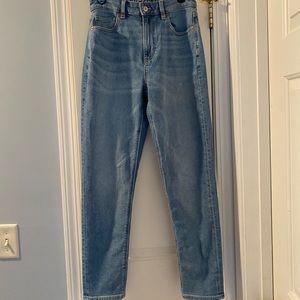 brand new!! american eagle mom jeans